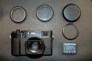 Fujifilm X100VI Black Noir + Extras
