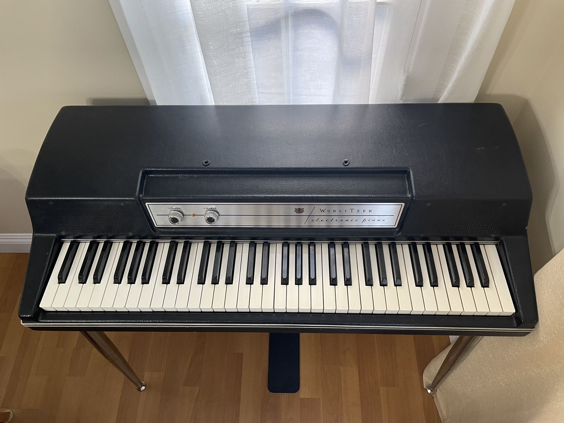 Wurlitzer 200A Electric Piano