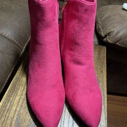 Pink suede Boots - Sz 9