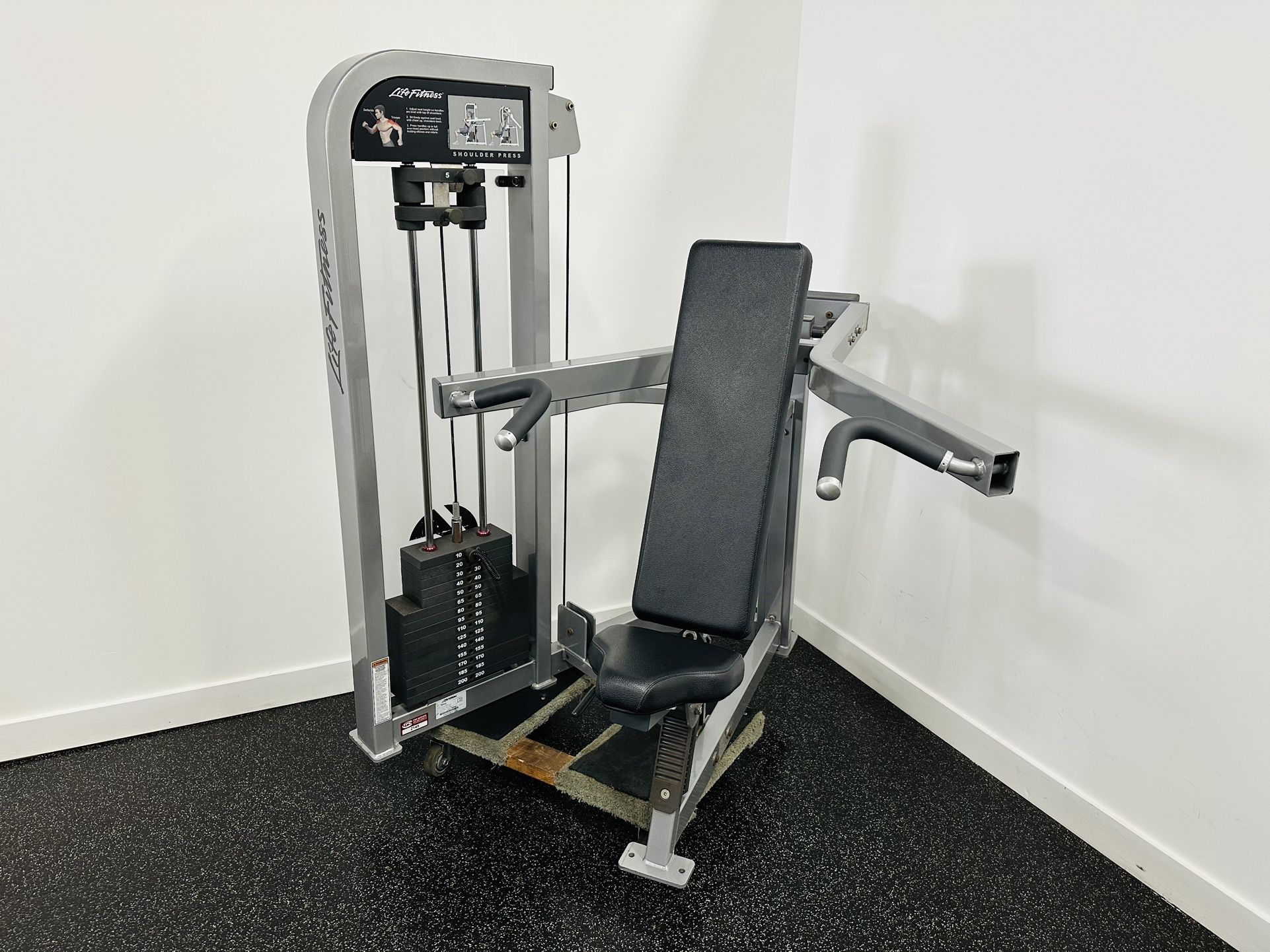Life Fitness Pro 2 SE Shoulder Press - Commercial Gym Equipment