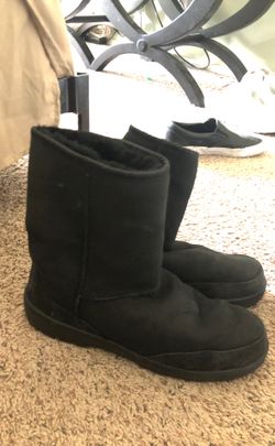 Black uggs size 11 men