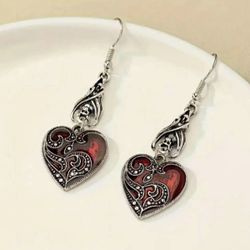 ♥️ New! Ornate Lightweight Red & Silver Heart Drop Dangle Earrings