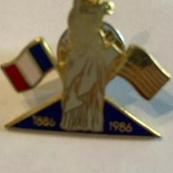  Statue Of Liberty 1(contact info removed) Collectable Pin 