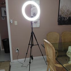Zome ring light $50 including stand and braket for cell and camera