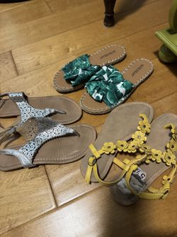 3 Pair of sandals Bundle Women’s 5.5