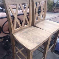 2 High Chairs/Island Stools
