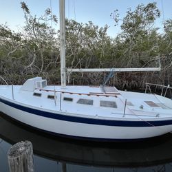 1972 30’ Columbia Bill Tripps Sloop Sailboat 