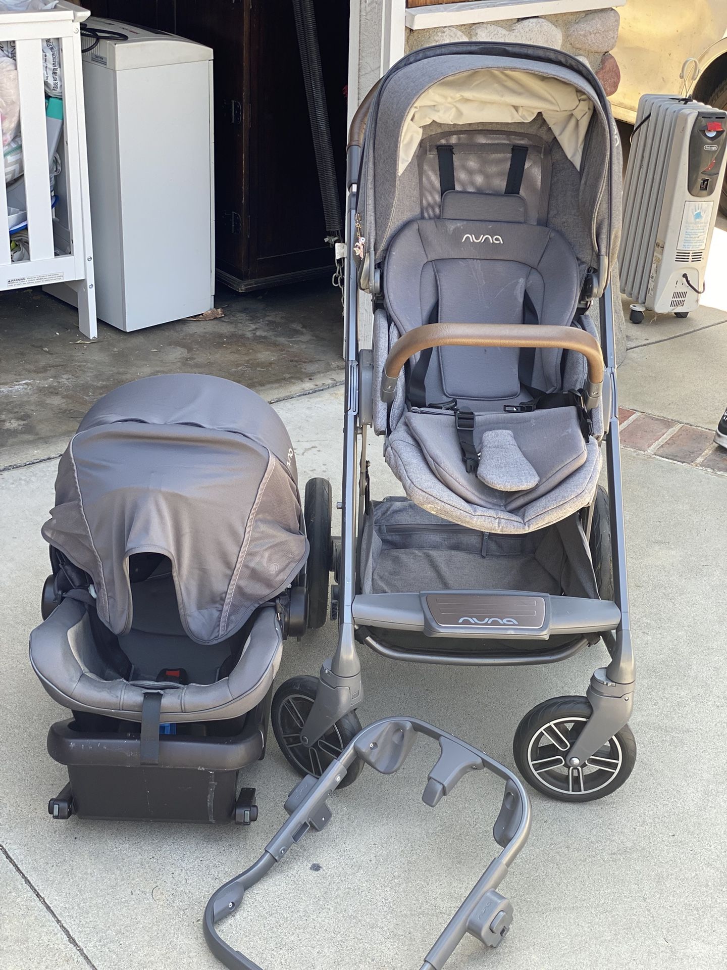 Nuna Mix next Stroller & PIPA Lite LX Car Seat And Base