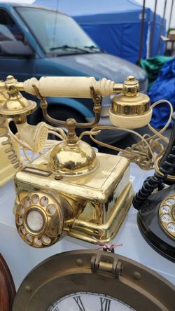 Antique phone