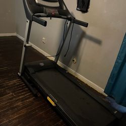 Gold's Gym Trainer 430i