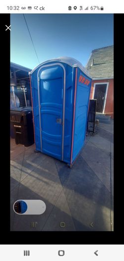 Porta potty