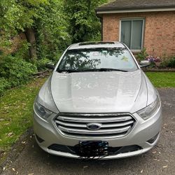 2014 Ford Taurus