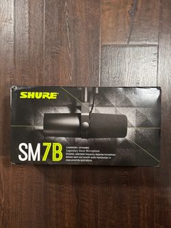 Shure Microphone SM7B Vocal Broadcast Streaming Cardioid Dynamic