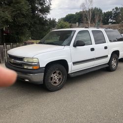 2004 Chevrolet Suburban