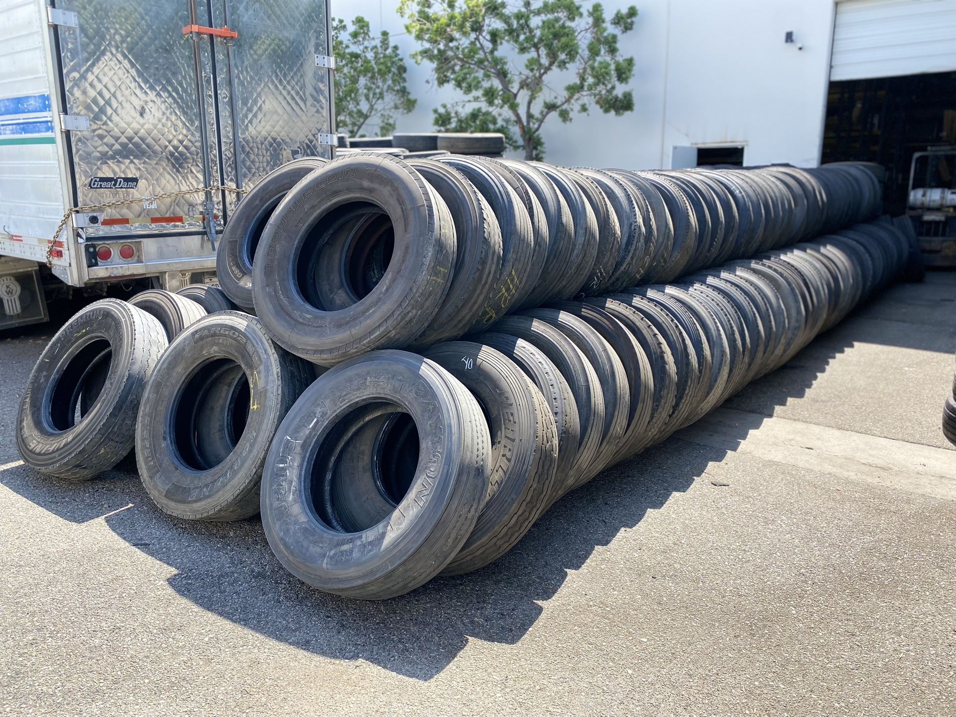 Wholesale Semi Truck Tires 295/75R22.5 , 275/80R22.5 11R22.5 , 285/75R24.5 , 375/80R24.5