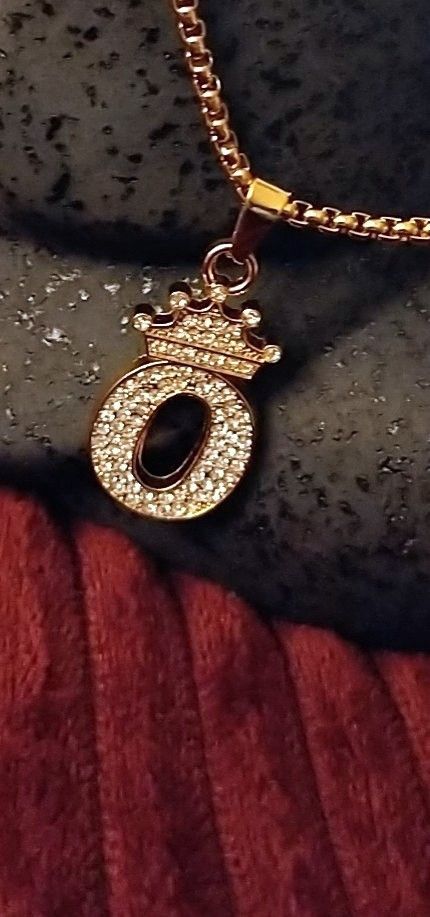 Crown letter O Pendant/Necklace