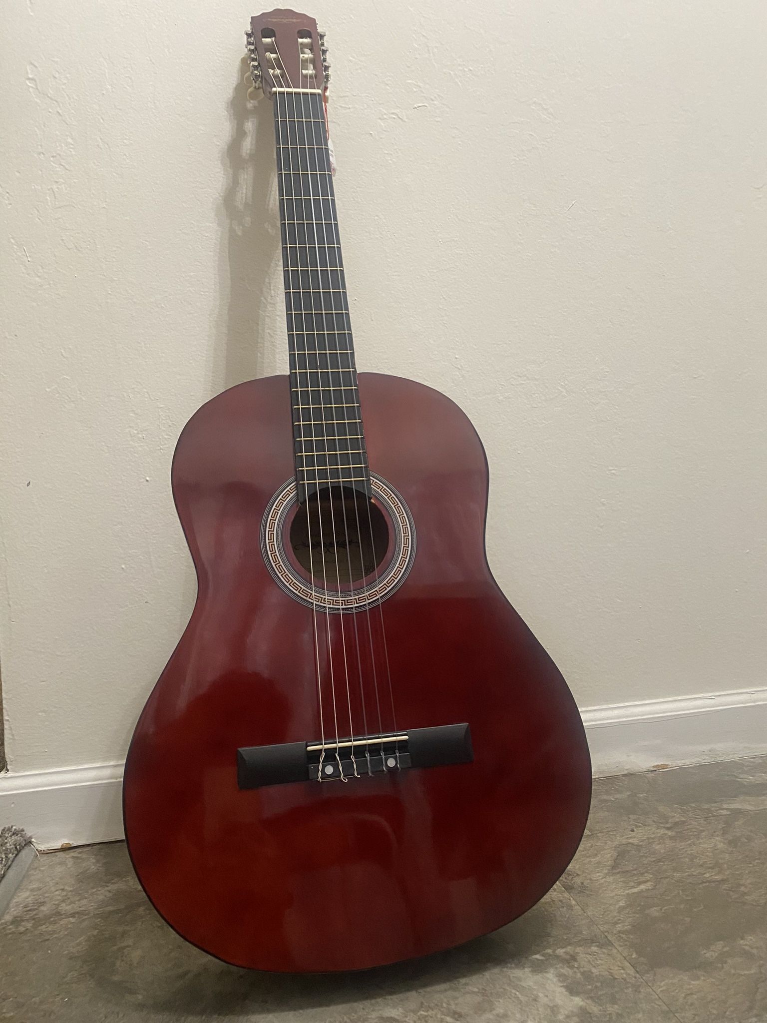Acoustic classic guitar full size