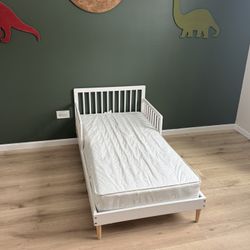 Toddler Bed And Toddler Mattress 