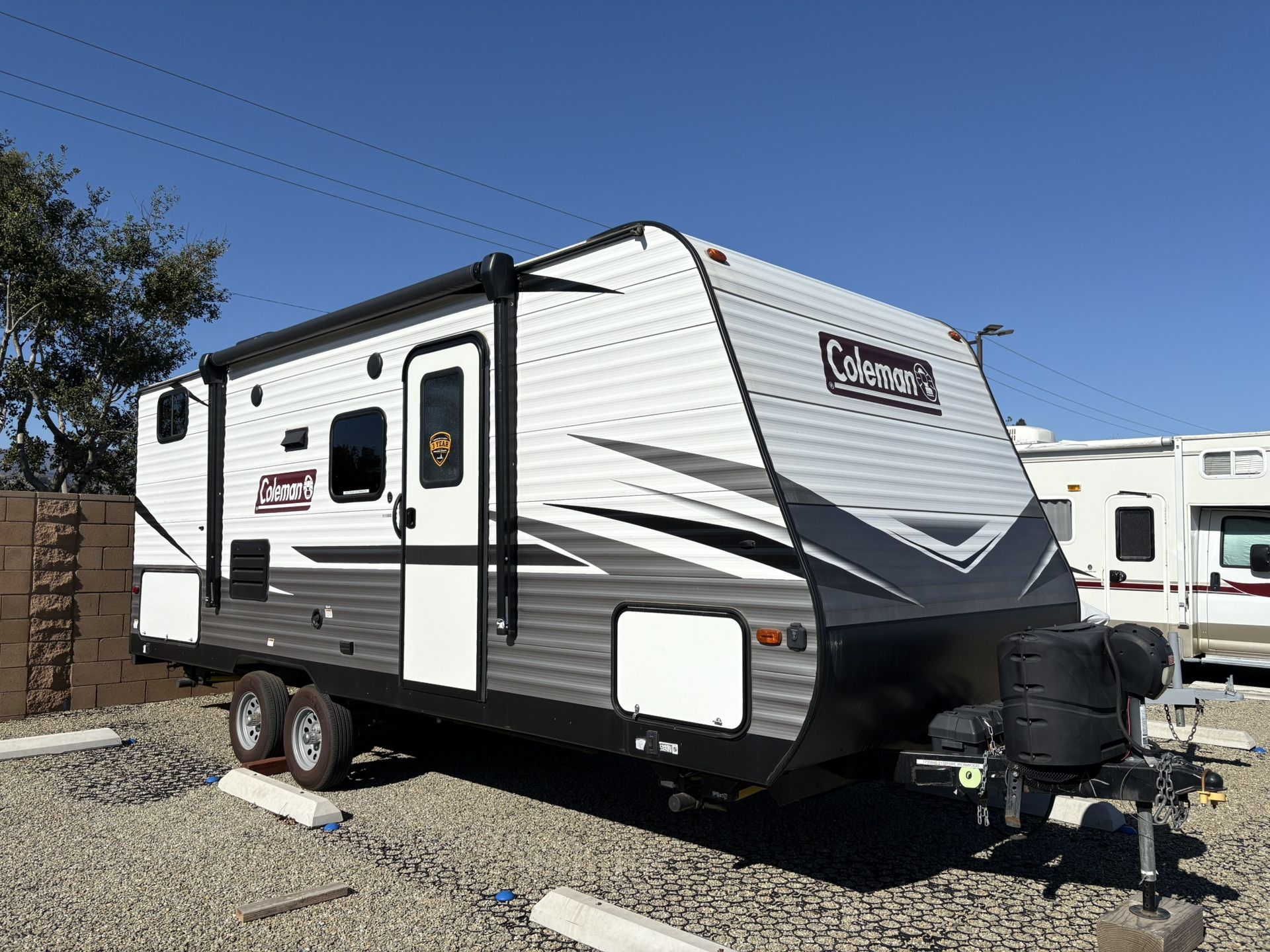 2020 Coleman lantern 215BHWE