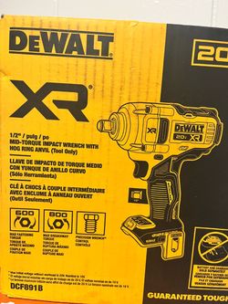 DeWalt XR 20V 1/2" Mid-Torque Impact Wrench DCF891B