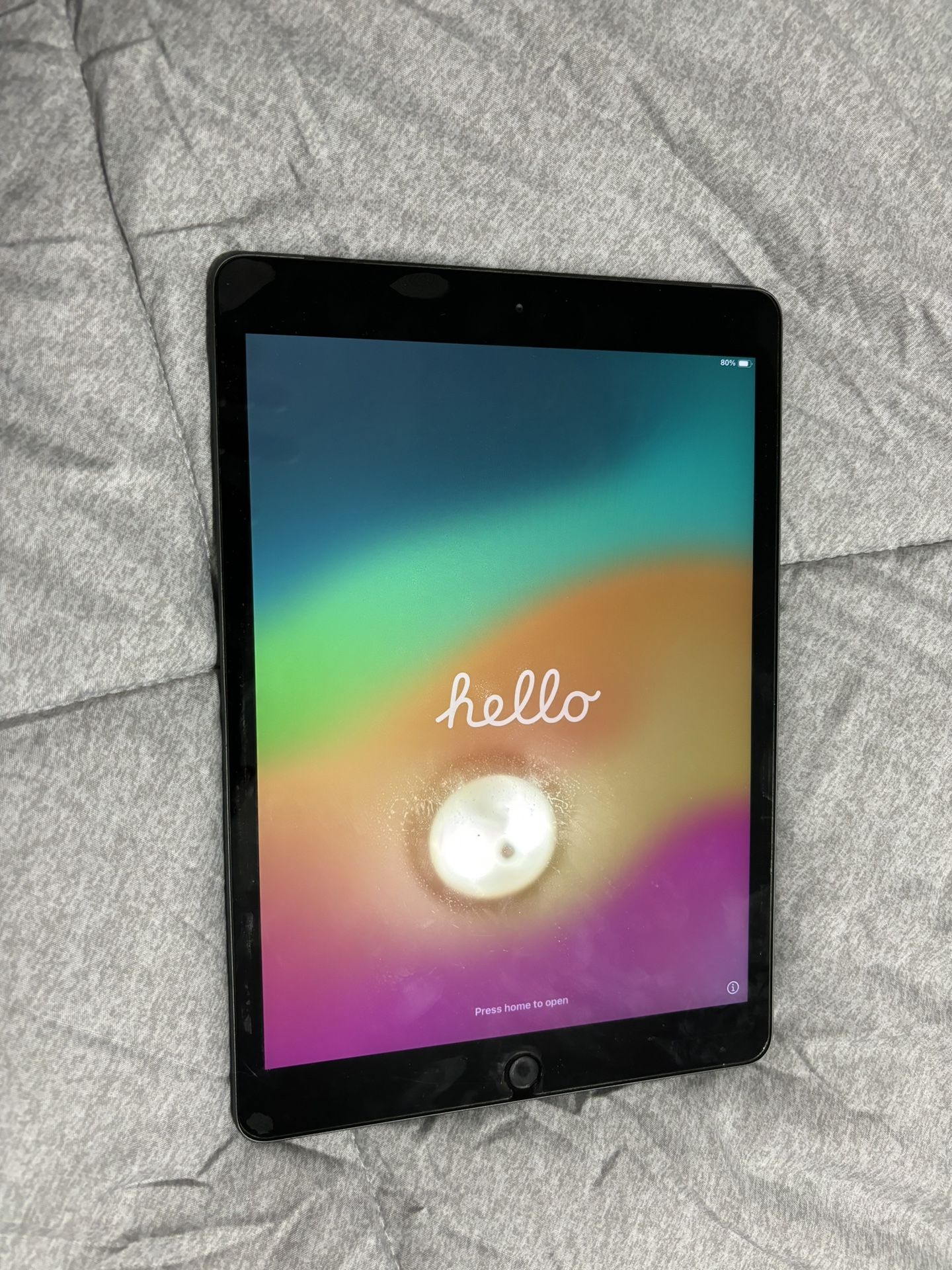 Apple iPad 8th Generation! for Sale in Queens, NY - OfferUp