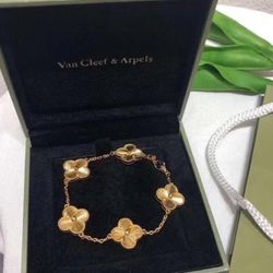 Van Cleef & Arpels bracelet