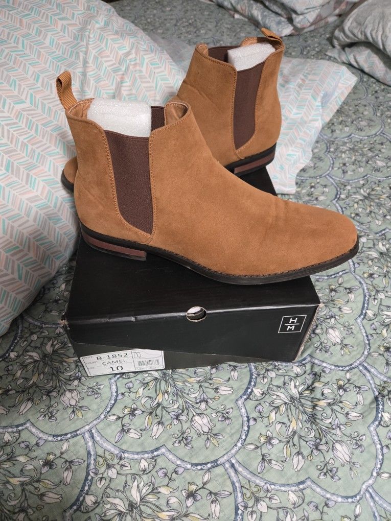 Men Lower Cut Boot