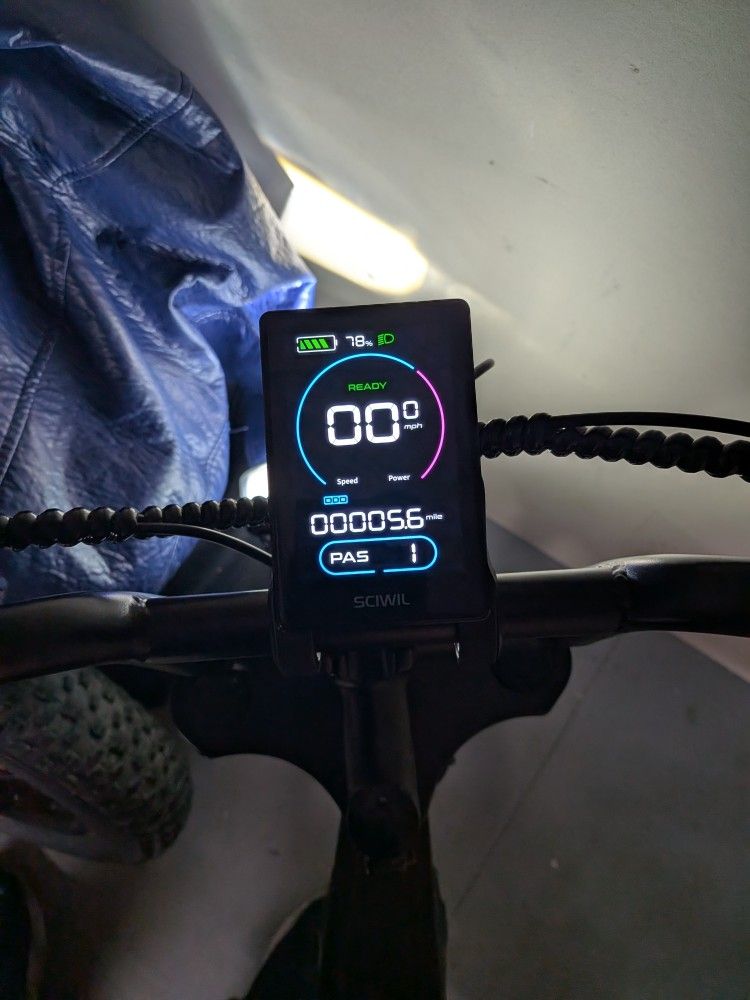 Almost New E-bike For Sale! Under 6 Miles