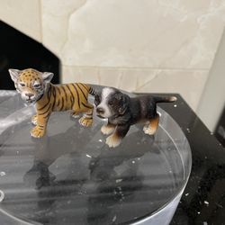 Schleich  Siberian Tiger Cub & Schleich Bernese Mountain Dog Puppy Figurine