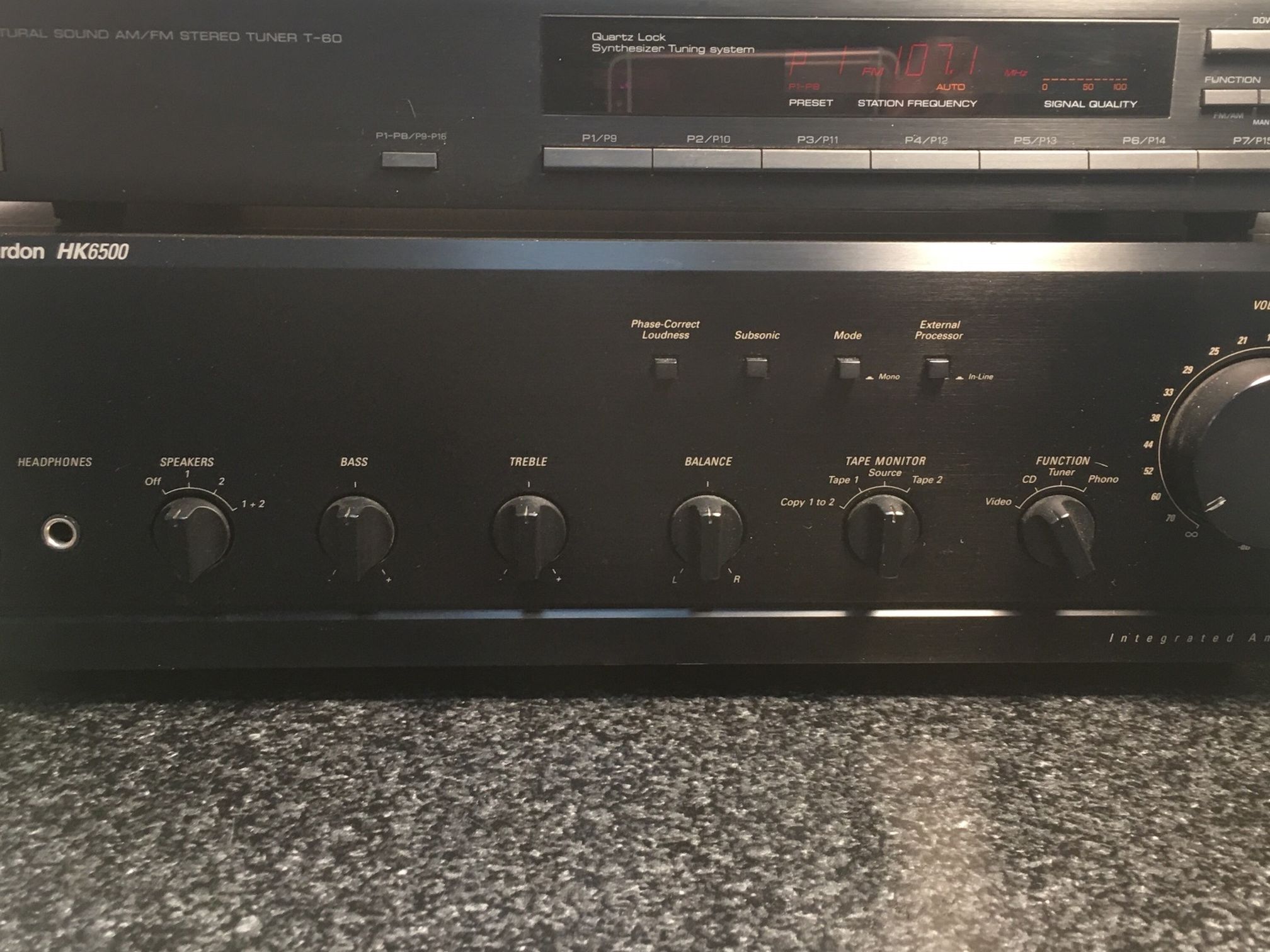 HARMAN KARDON HK6500 Integrated Amplifier With Yamaha T-60 Tuner