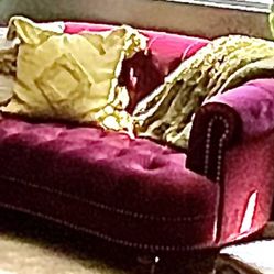 Jennifer Taylor Couch And Loveseat 