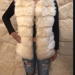 NEW! FAUX FUR VEST IVORY COLOR SIZE MEDIUM 