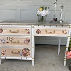 Beautiful Desk White Peach Floral 
