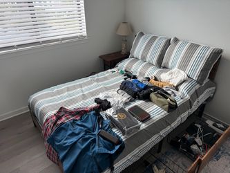 Full Size bed
