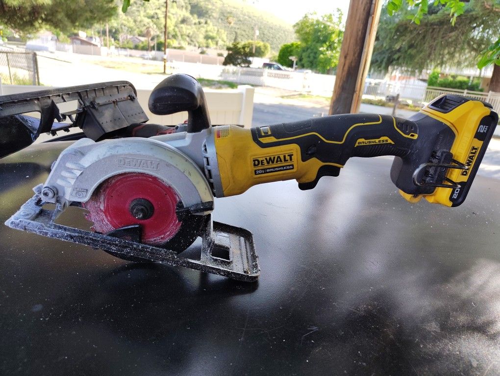DeWalt Brushless Circular Saw Model Number Dcs571