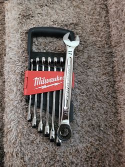 Milwaukee 7pc combination wrench set