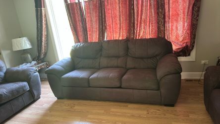 Couch set