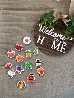 Interchangeable Seasonal Welcome Sign