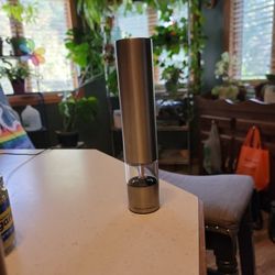 Pepper Grinder - Cole & Mason