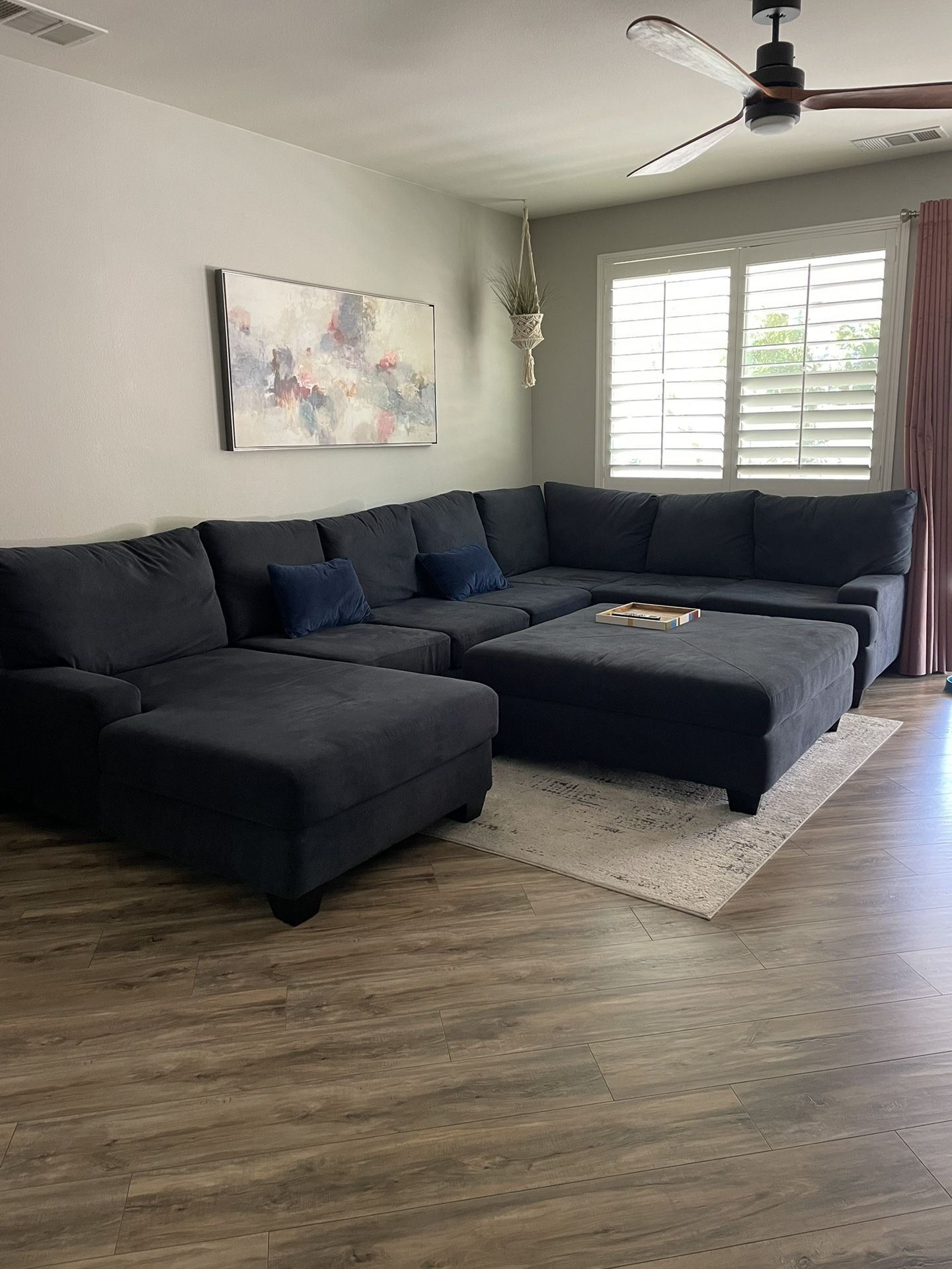 Sectional Couch With Ottoman