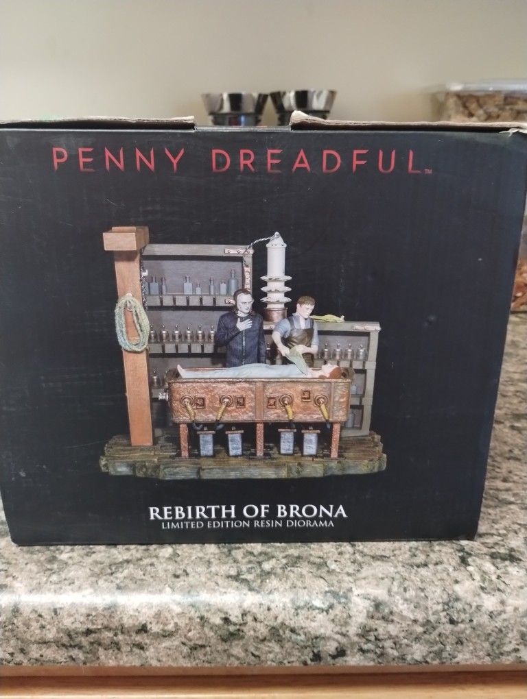 Penny Dreadful Figurine 