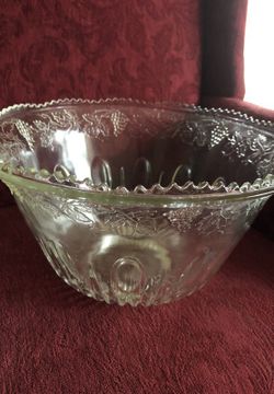 Authentic incredibly beautiful and vintage crystal punch bowl