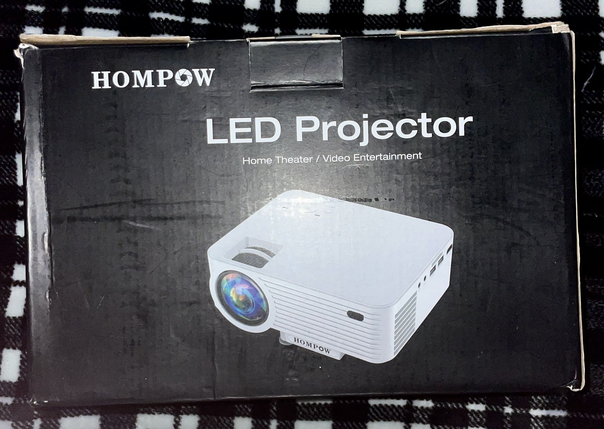 LED projector w/ sheet screen & adapter