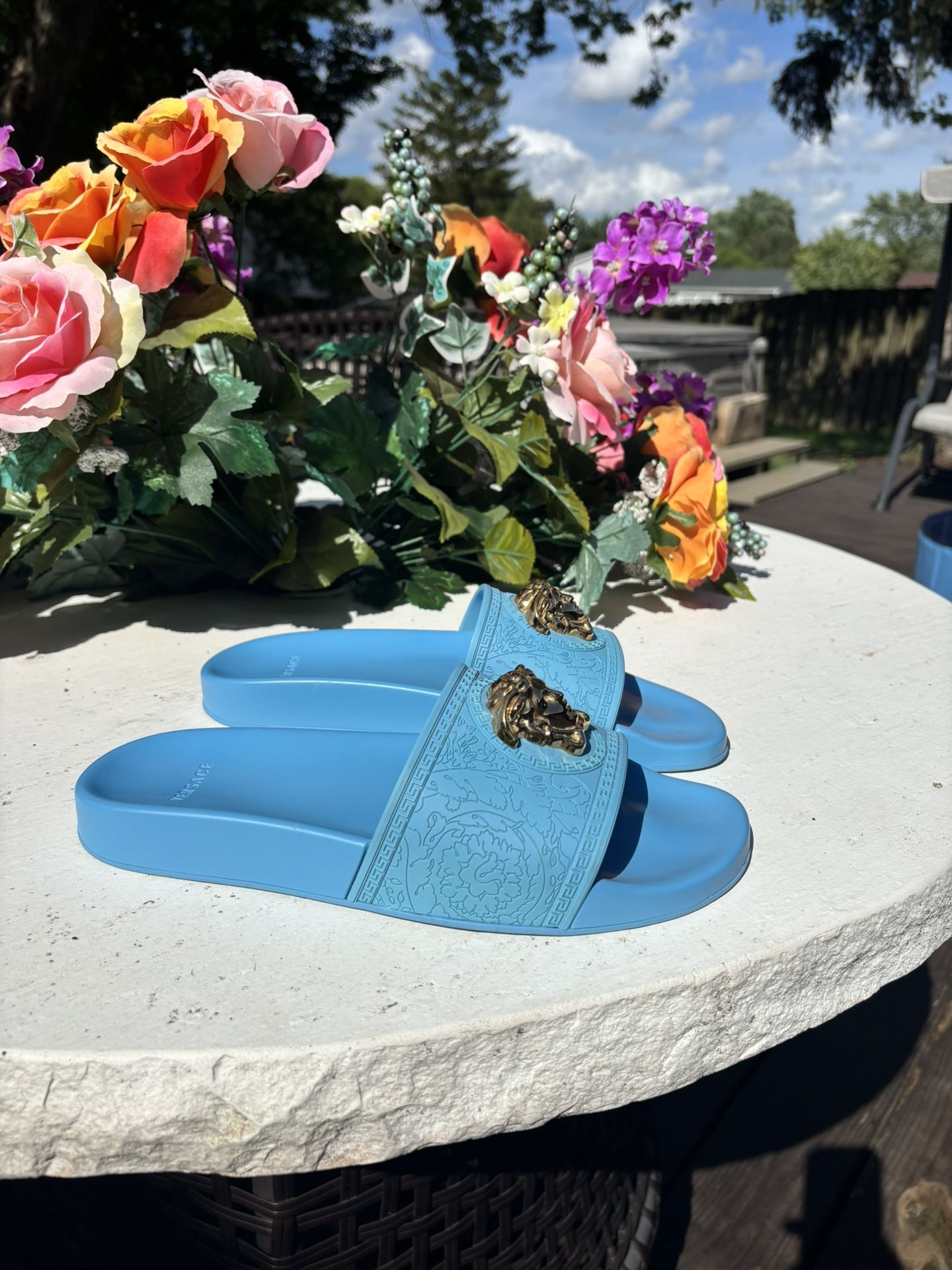 Versace Slides – Light Blue/Gold – Size 40 (US 9)