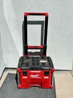 Milwaukee Packout Rolling Tool Box