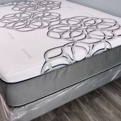 Queen Sky Comfort Bamboo Cool Gel Memory Foam Mattress!!