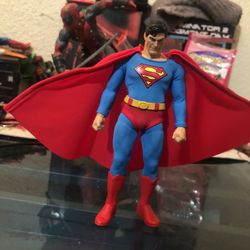 Mezco Superman Man Of Steal Edition 