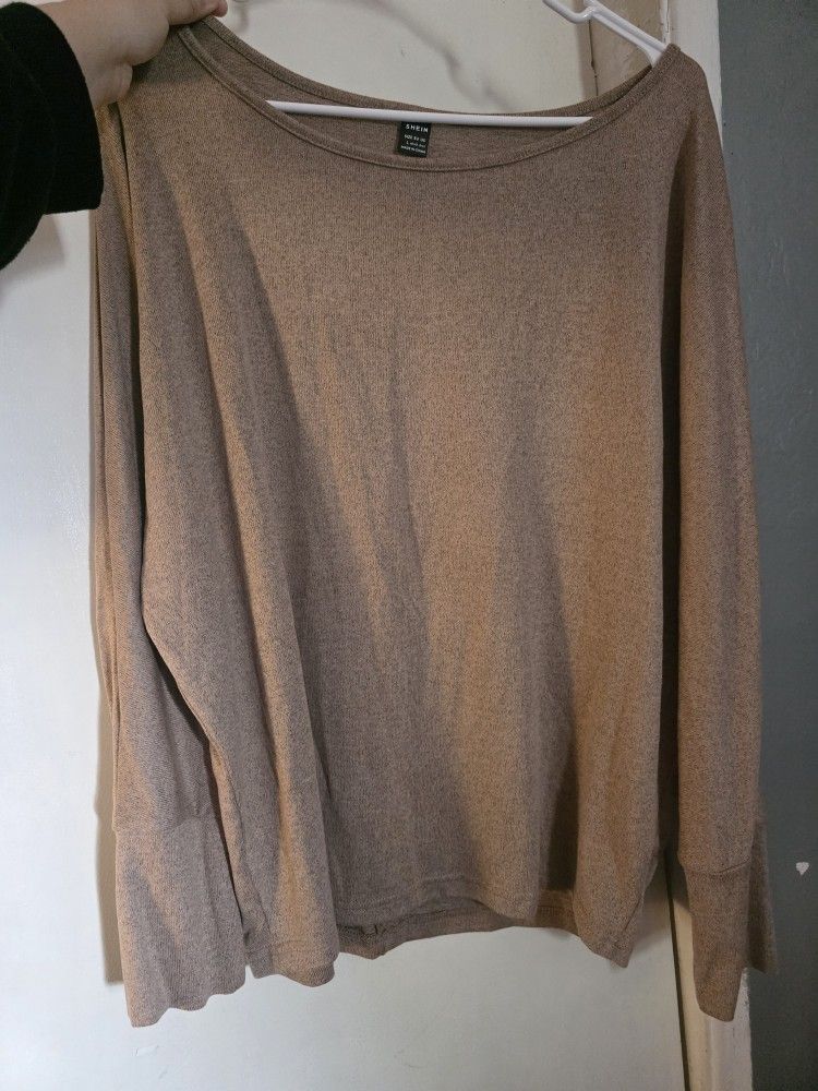 Women Top Size Large Great Condition