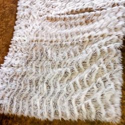 FAUX THROW BLANKET 