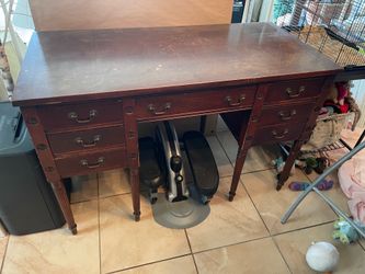 Mahogany Washington Style Desk
